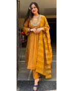 SHREYA-MULCOTTON SUIT