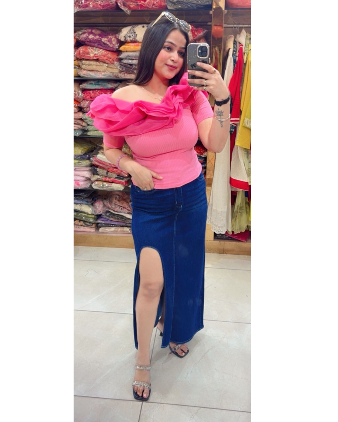 RORO-RUFFLE TOP