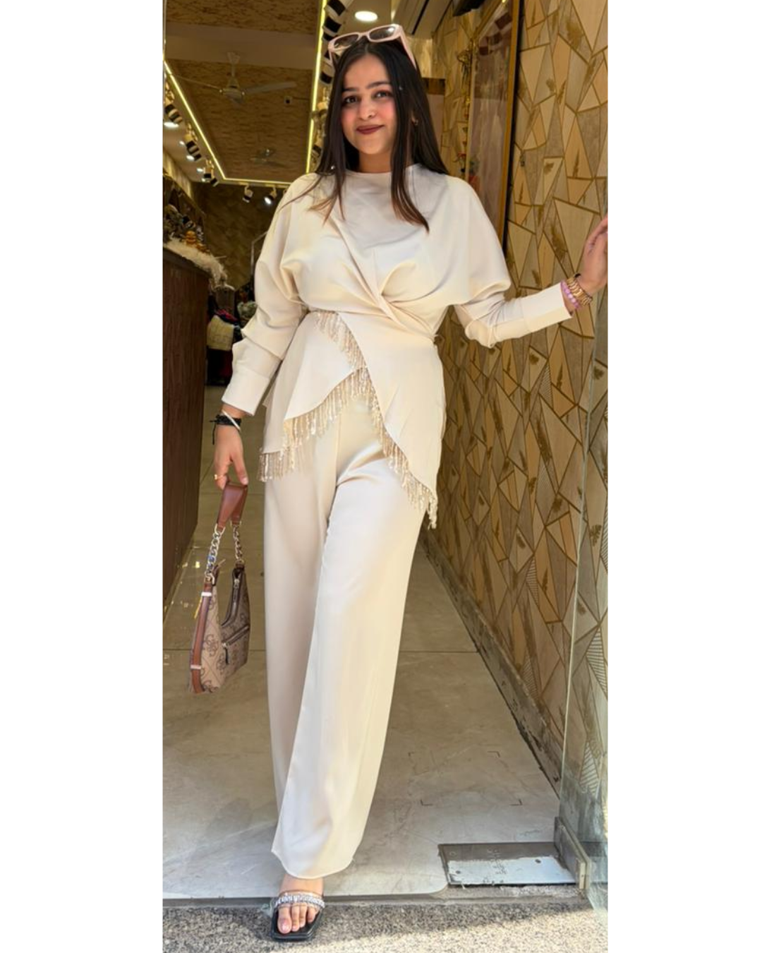 LAILA-KOREAN CORSDET