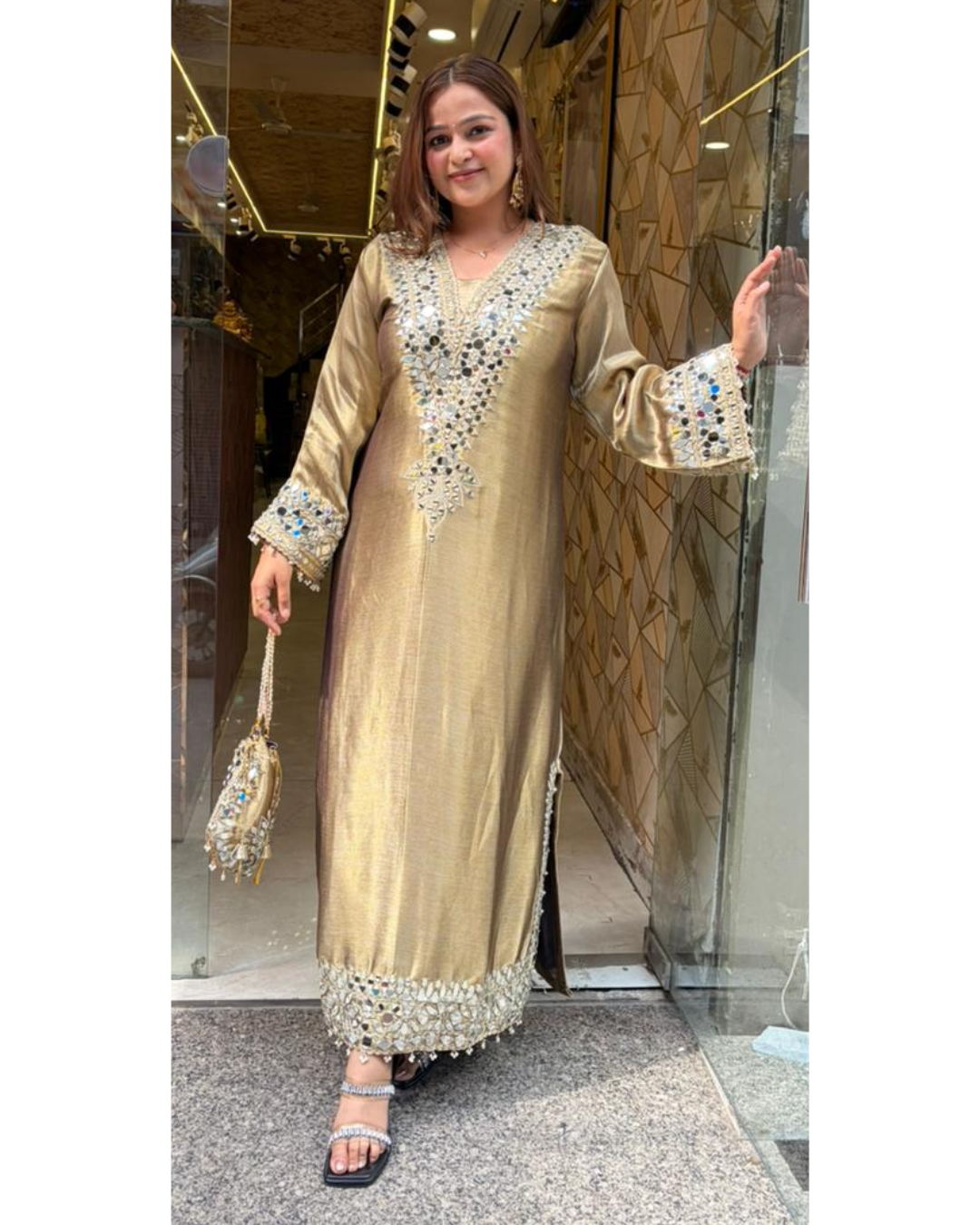 "KARSHIMA"- LONG DRESS WITH POTLI