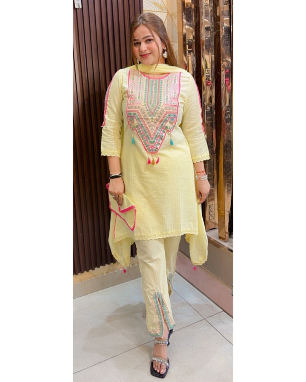 TISHA-SUIT WITH BAG
