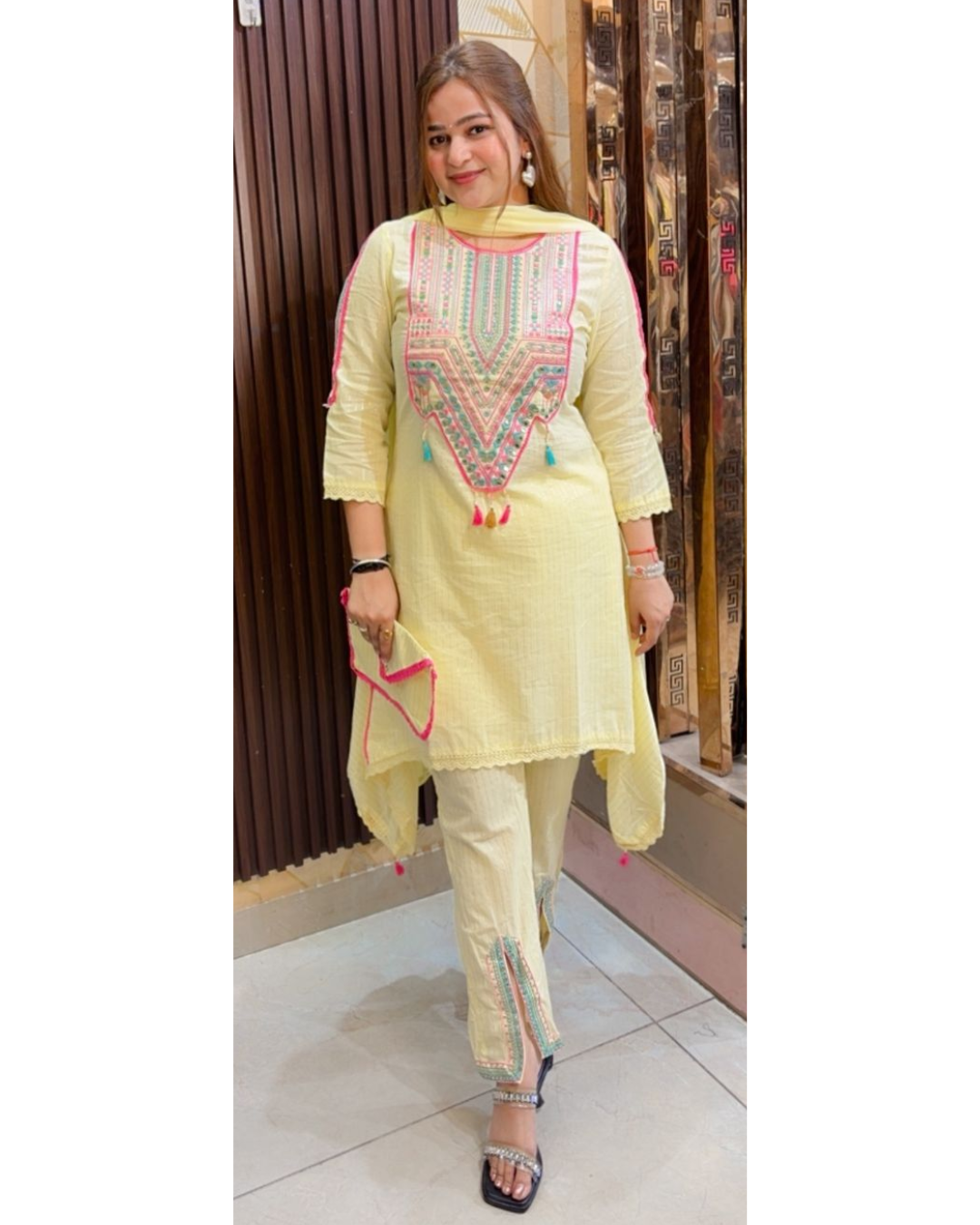 TISHA-SUIT WITH BAG
