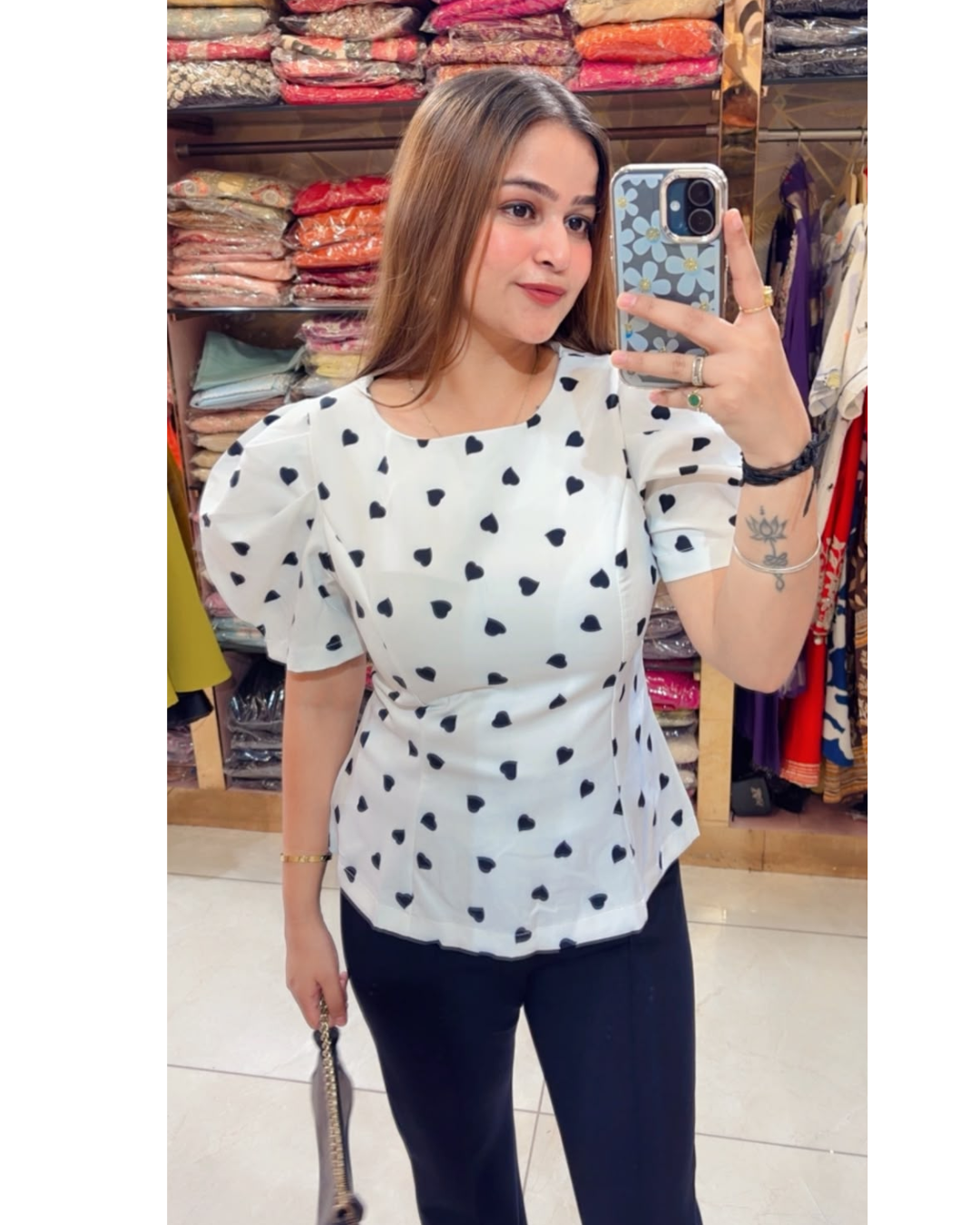 SONA-PUFF HEART TOP