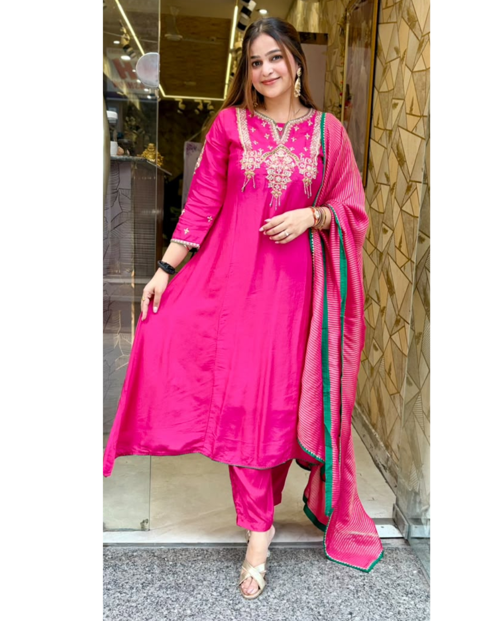 ANAMIKA-SUIT