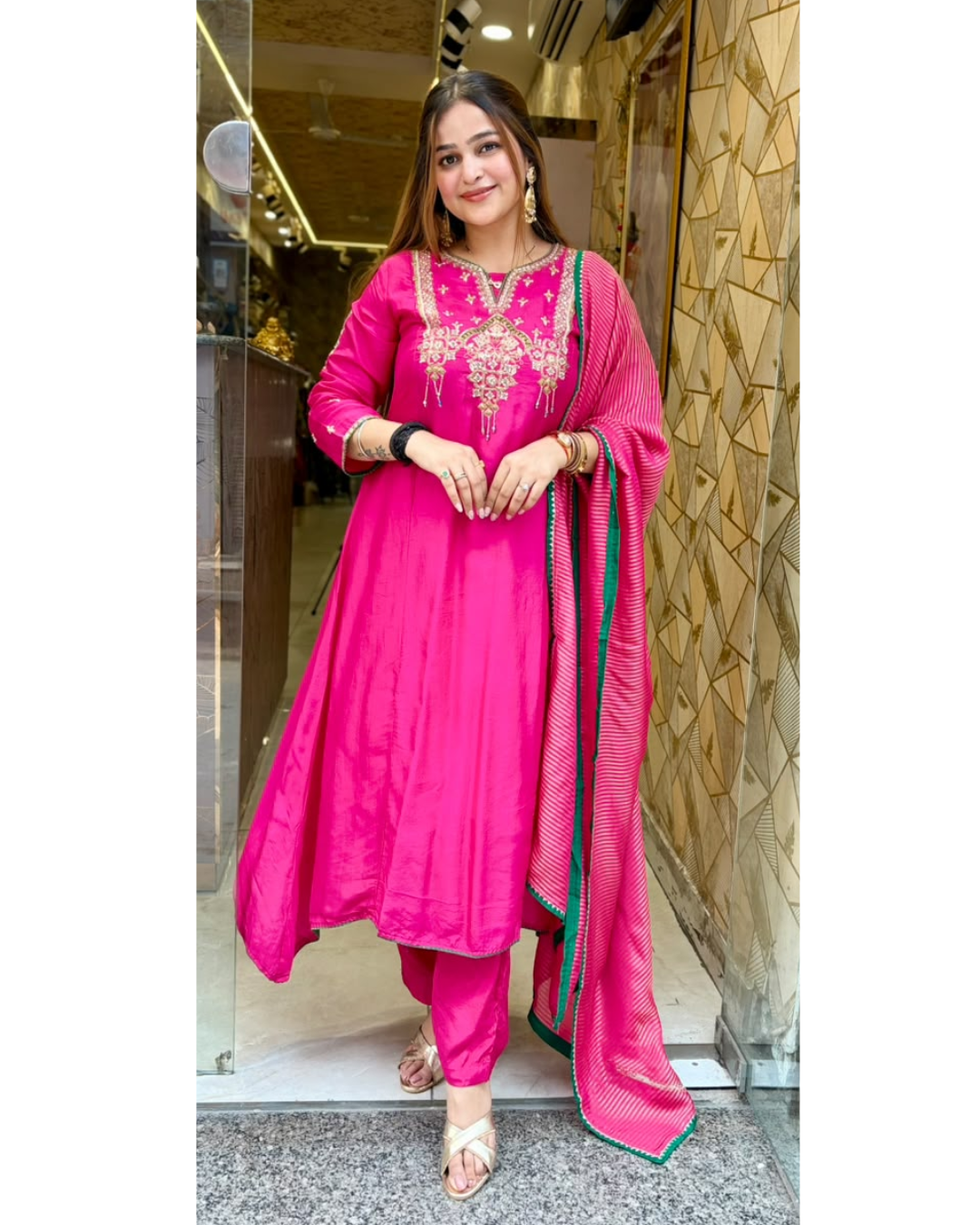 ANAMIKA-SUIT