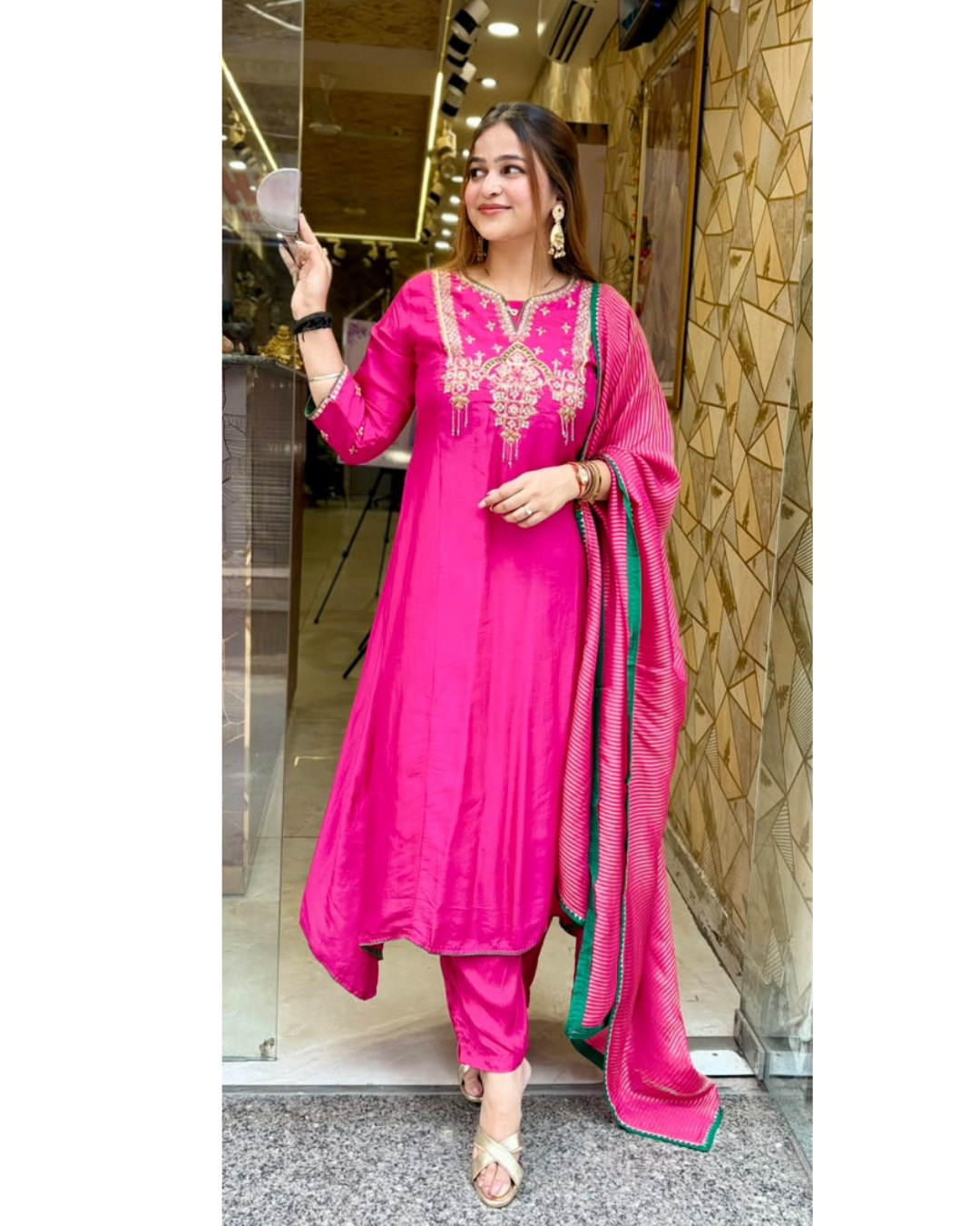 ANAMIKA-SUIT