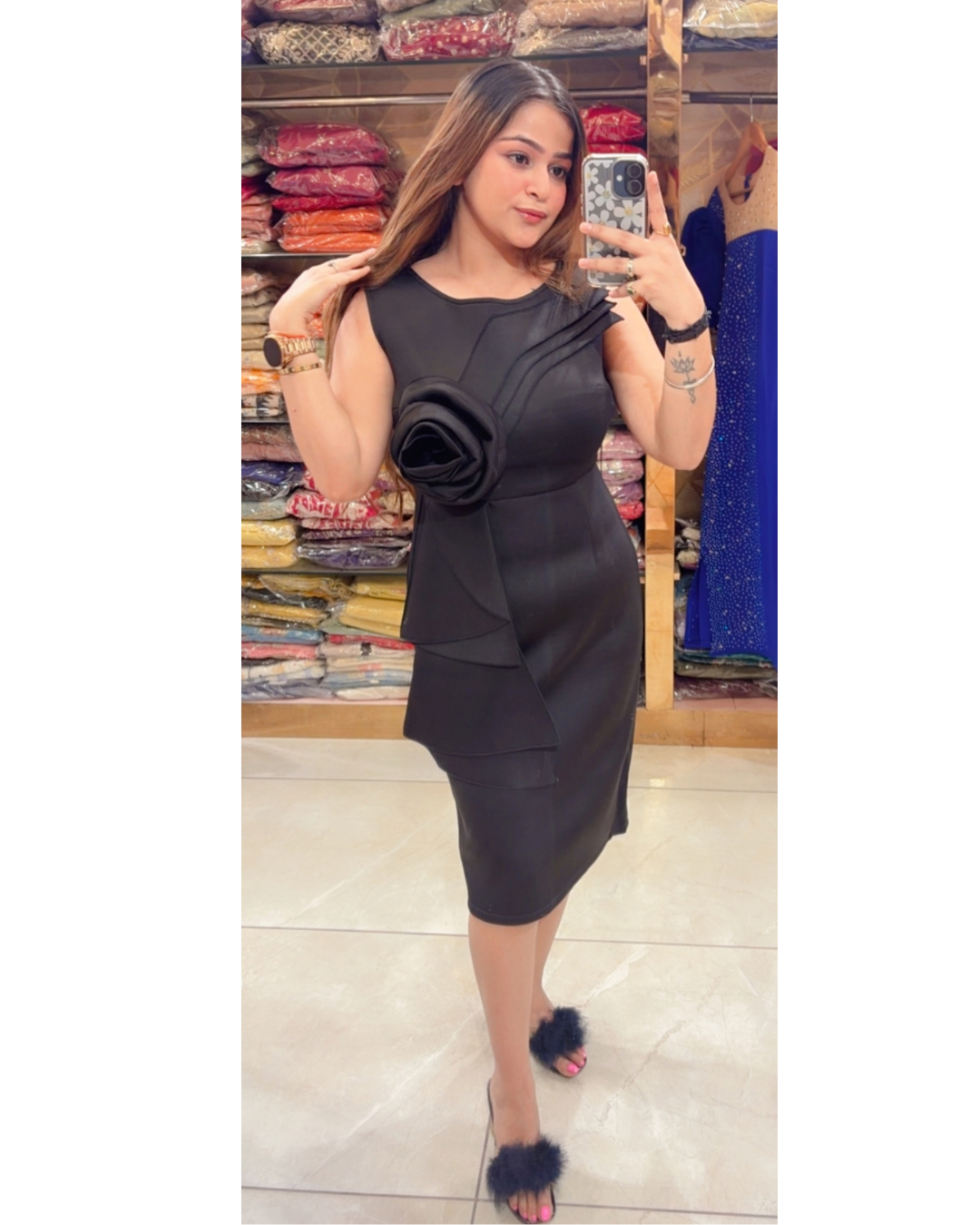 ROSE-DRESS
