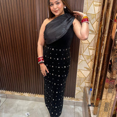 One side shoulder dress