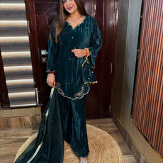 Begum Green 3 pc velvet suit with Potli