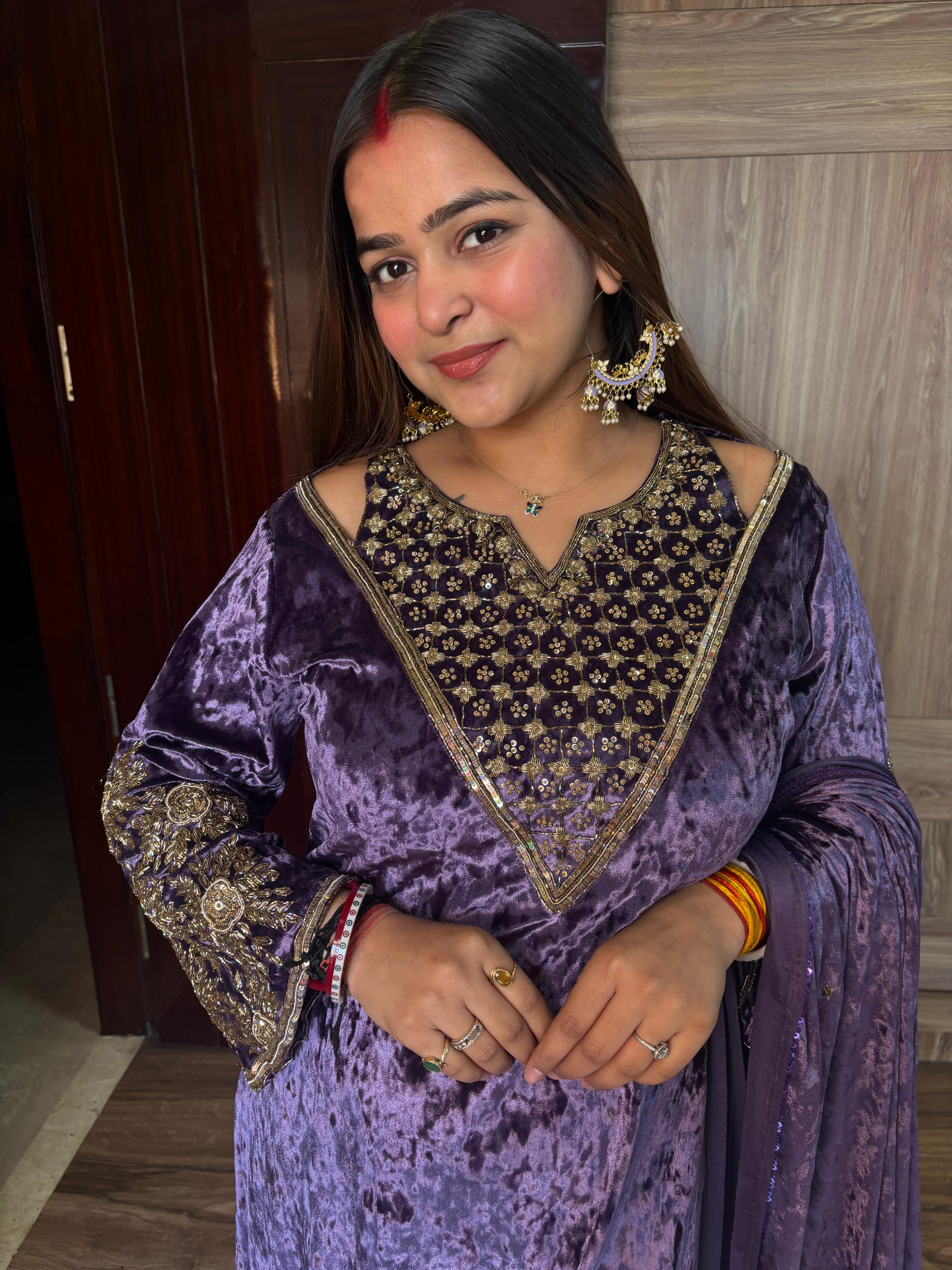 "SUKHMANI" 3 PIECE VELVET SUIT