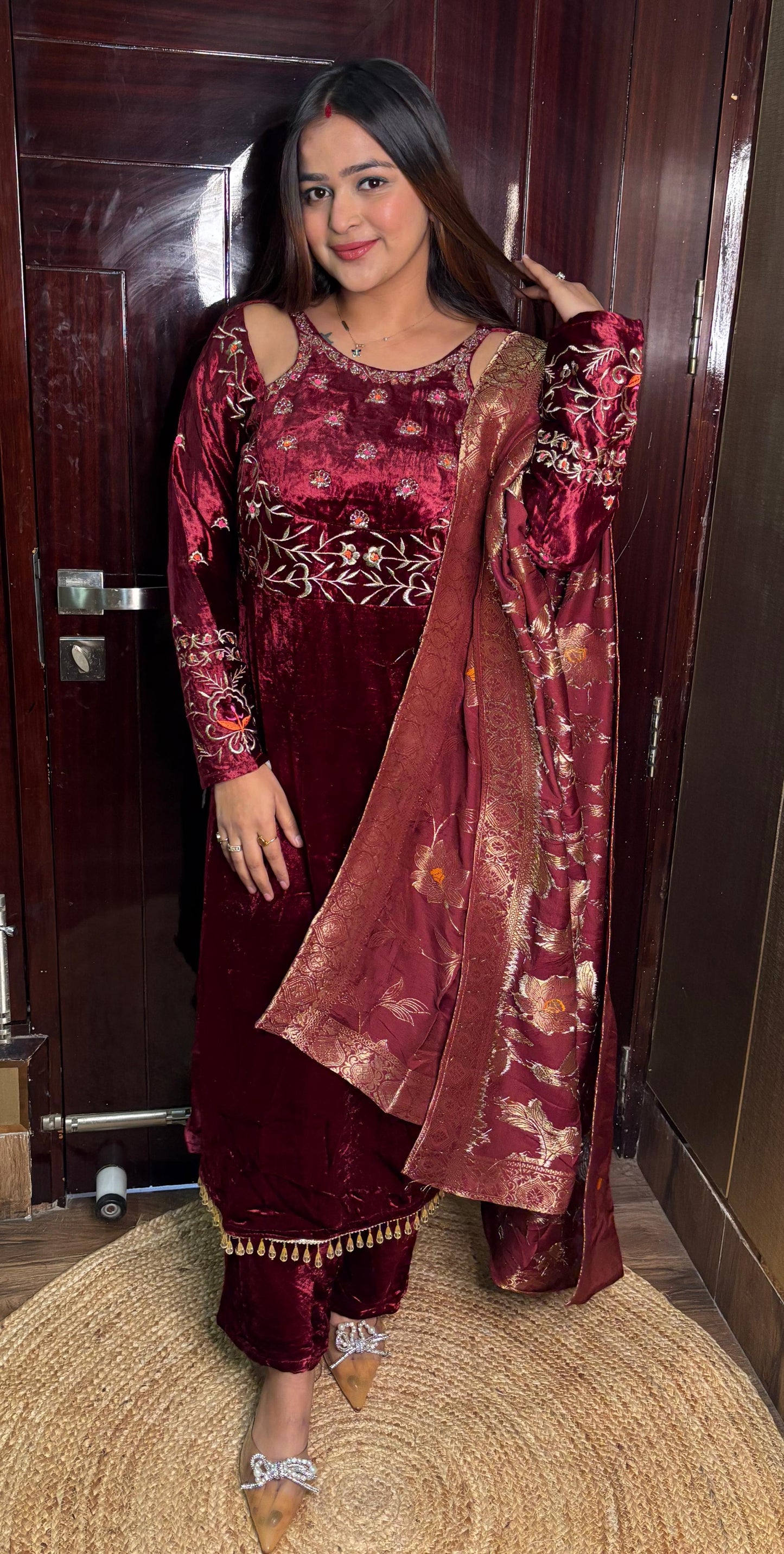 "MEHRA" Velvet Suit