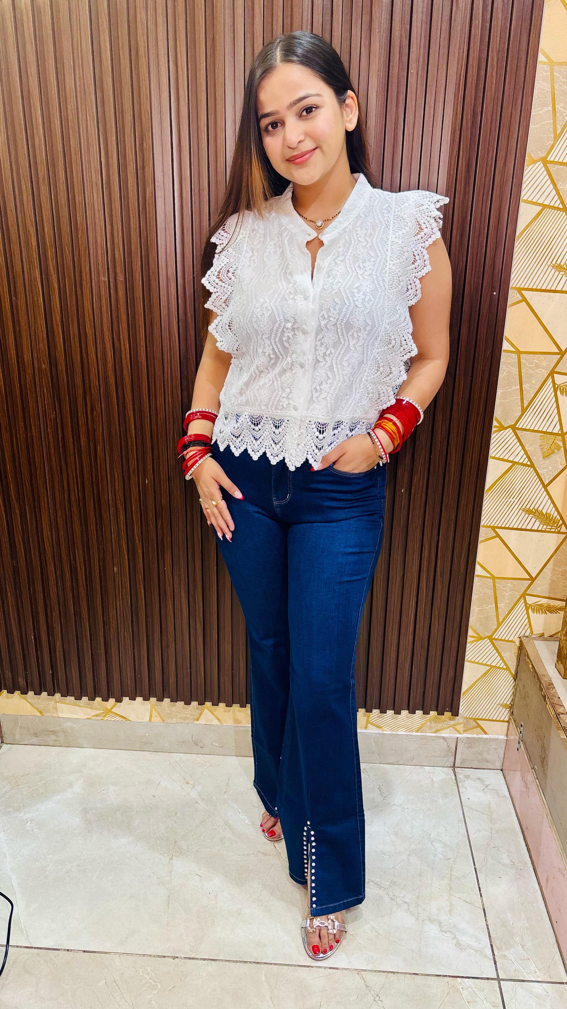 "BHUMI" LACE  TOP