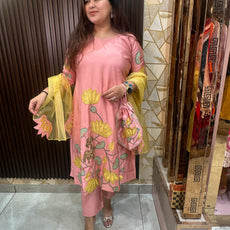 "HEER" APPLIQUE PINK "- 4 piece suit.
