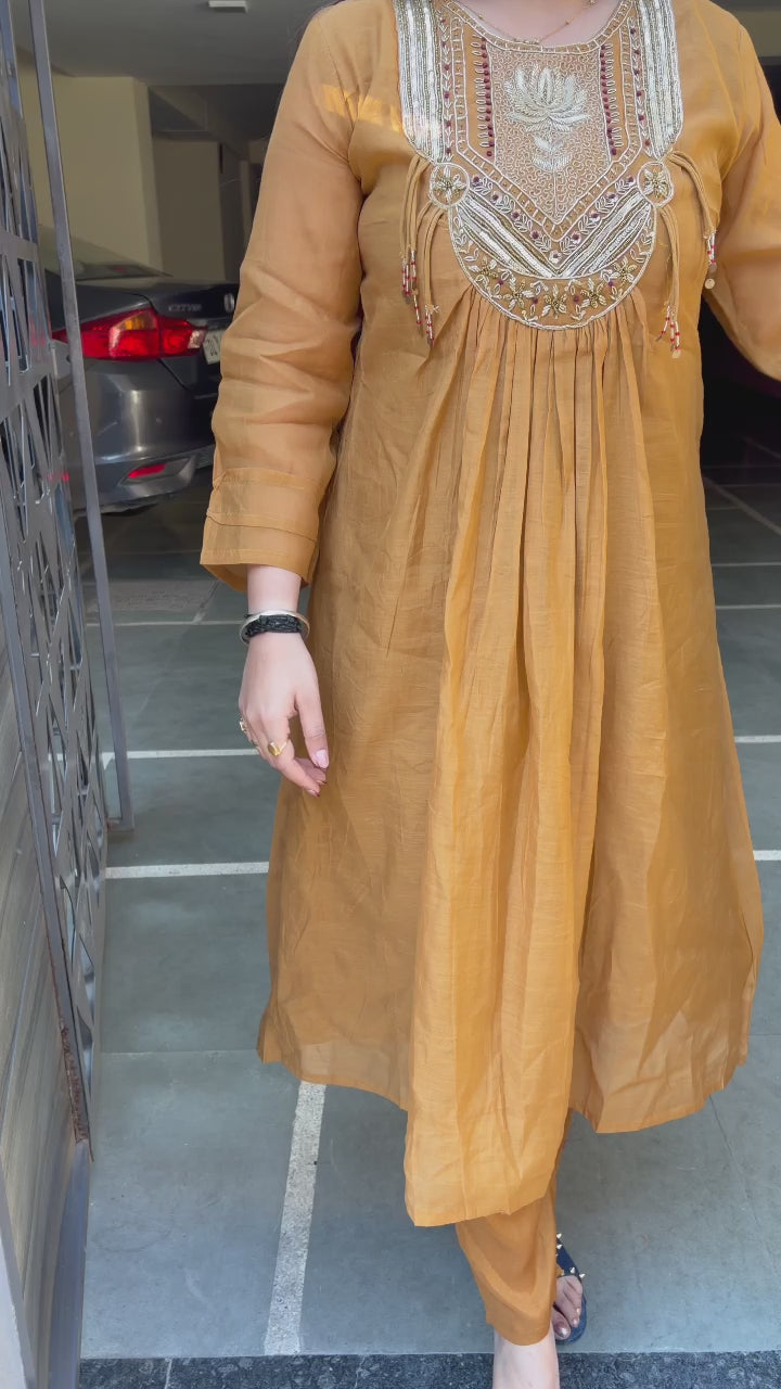 SHREYA-MULCOTTON SUIT